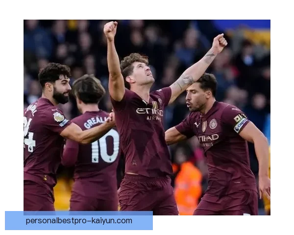 斯通斯在中场角色的表现稳健，引发关注与讨论