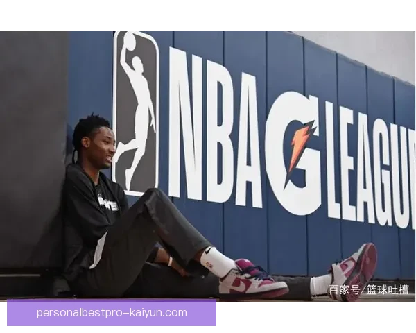 加维重返首发位置，状态回暖值得关注。